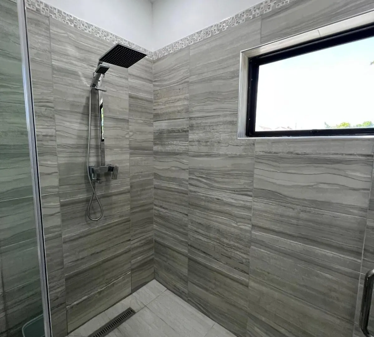 Luxury Executive Condo Runaway Bay 0*,