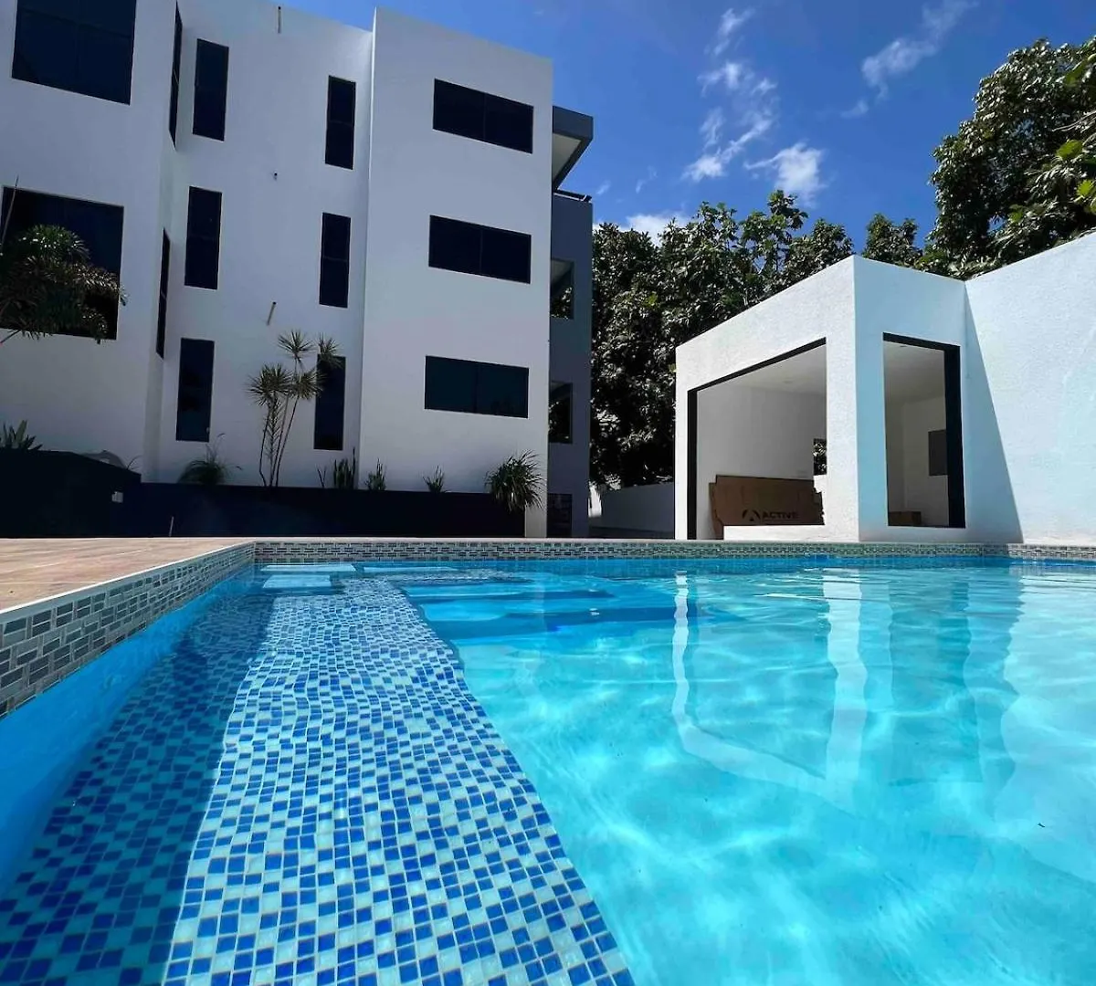 Luxury Executive Condo Runaway Bay